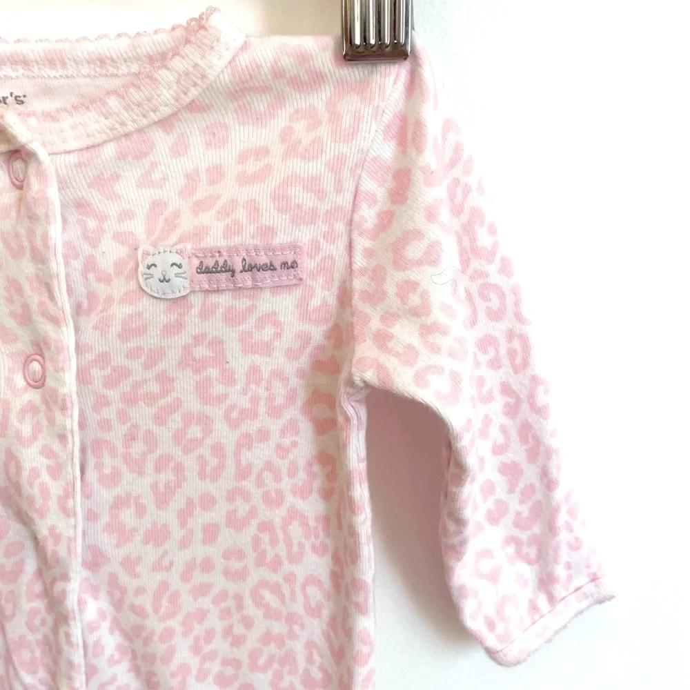 4/$20💥Pink Leopard Print 'Daddy Loves Me' Footie Sleeper, Snaps, Cat Badge - Picture 4 of 10